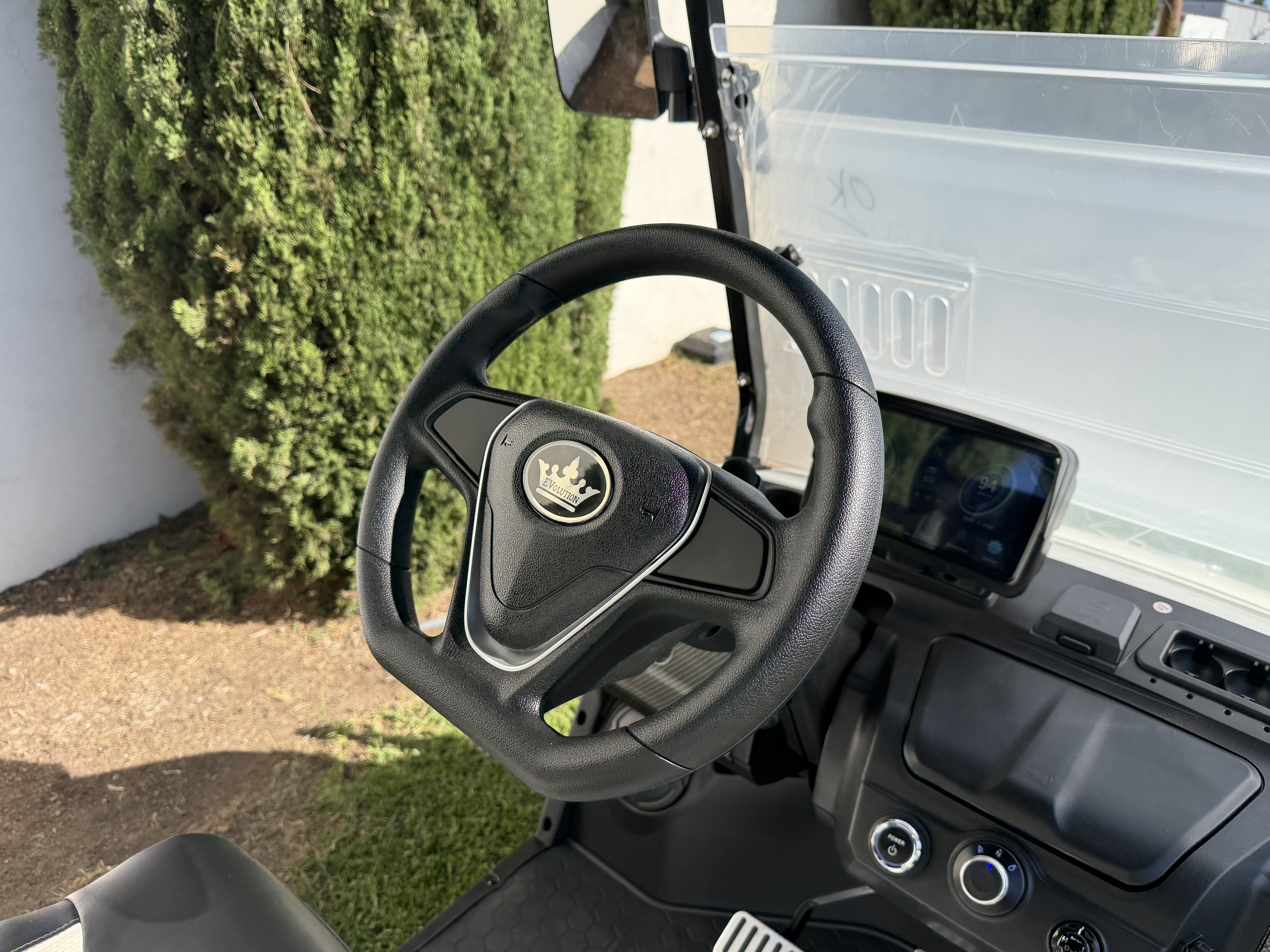 2027 Evolution D5-Maverick 4 PLUS STREET LEGAL