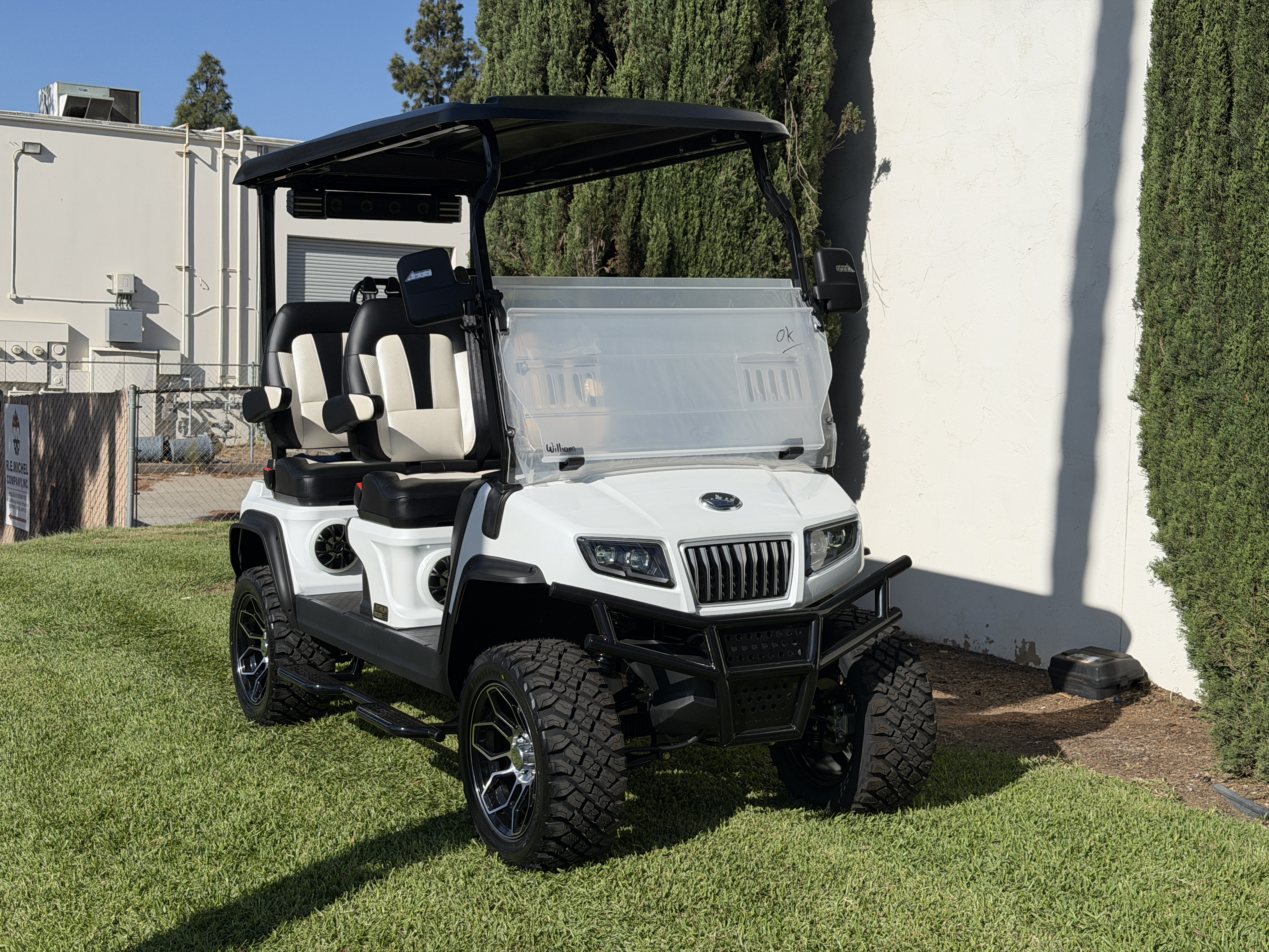 2027 Evolution D5-Maverick 4 PLUS STREET LEGAL