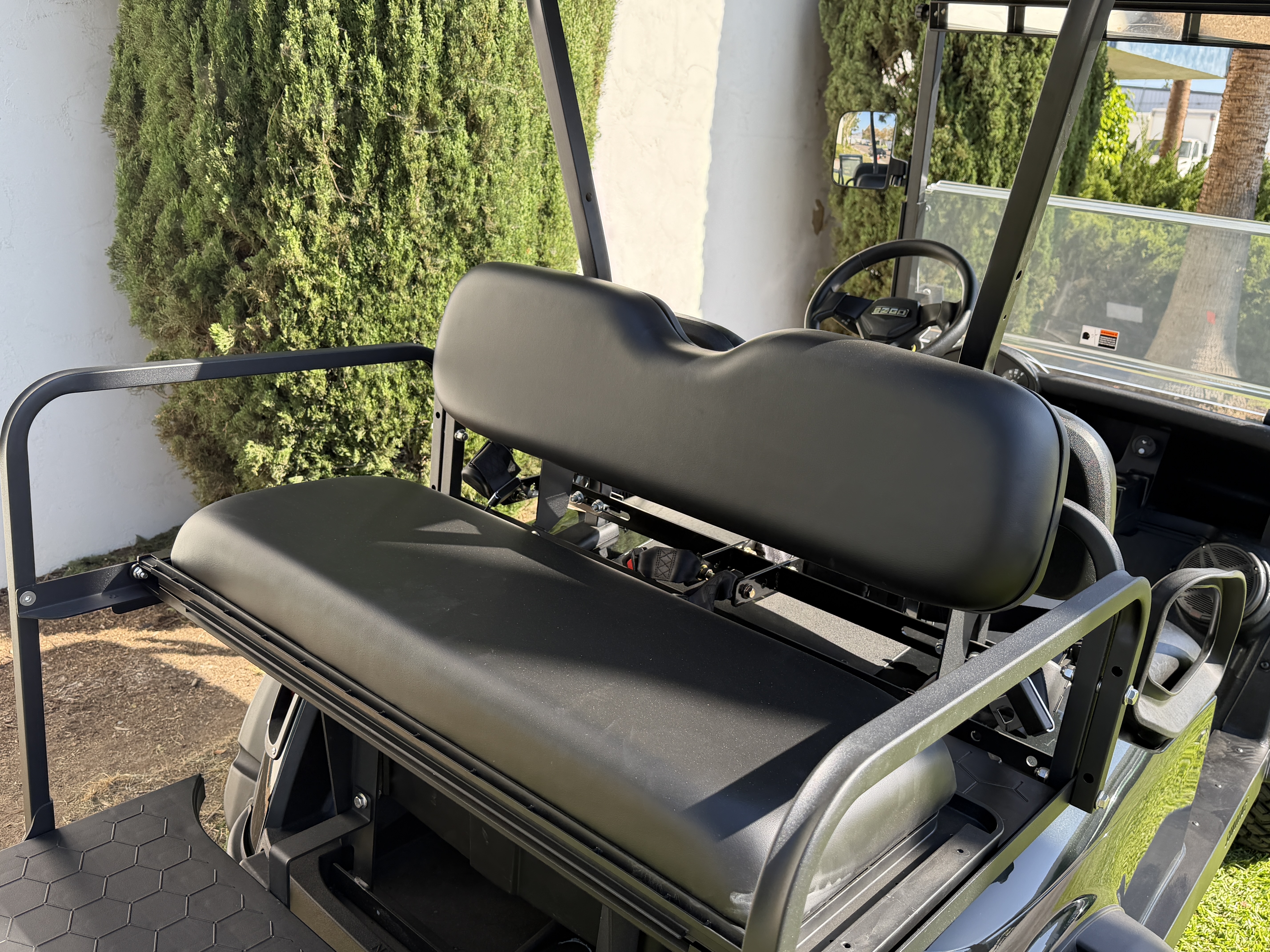 2021 E-Z-GO Freedom RXV STREET LEGAL