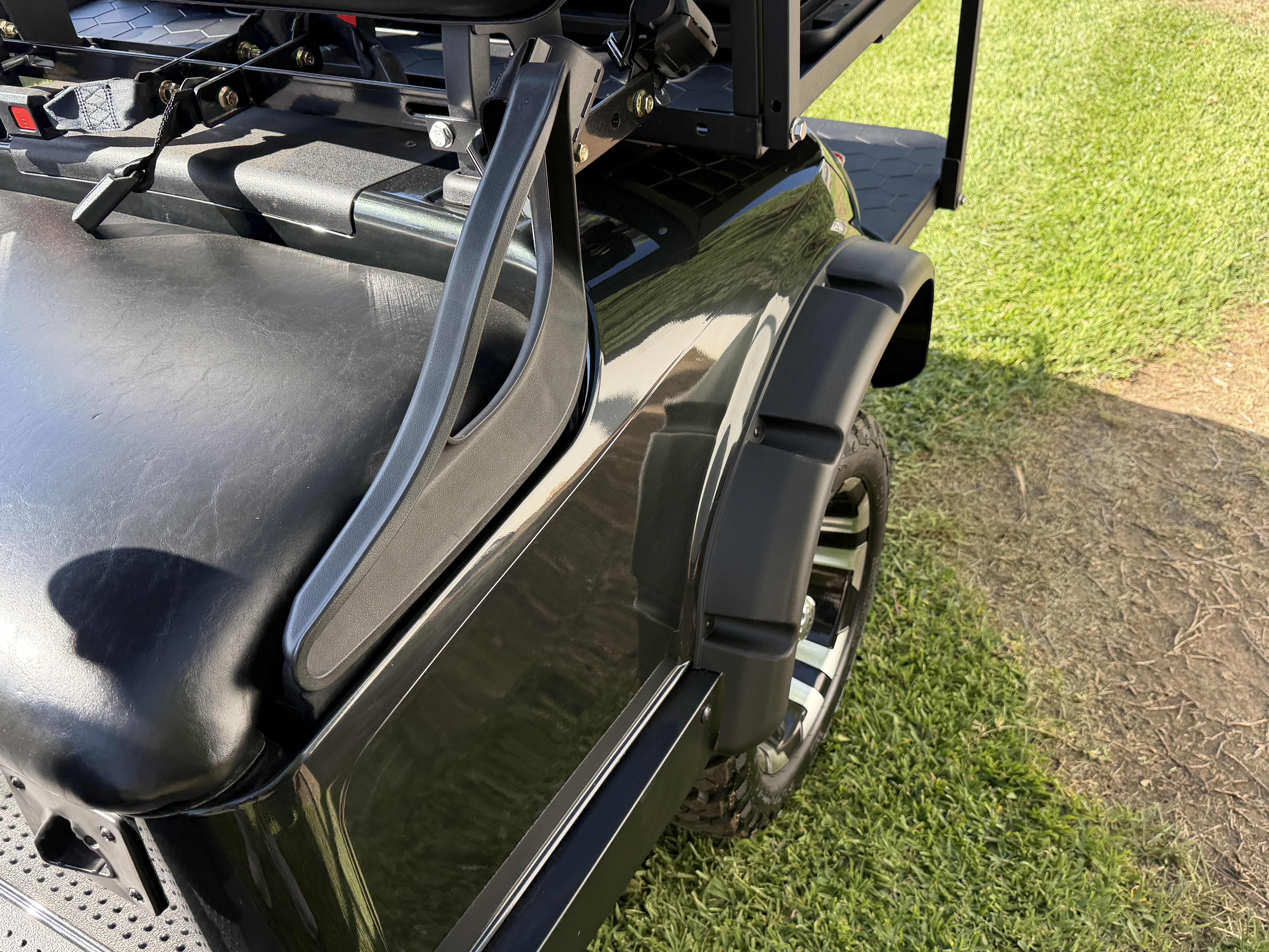 2021 E-Z-GO Freedom RXV STREET LEGAL