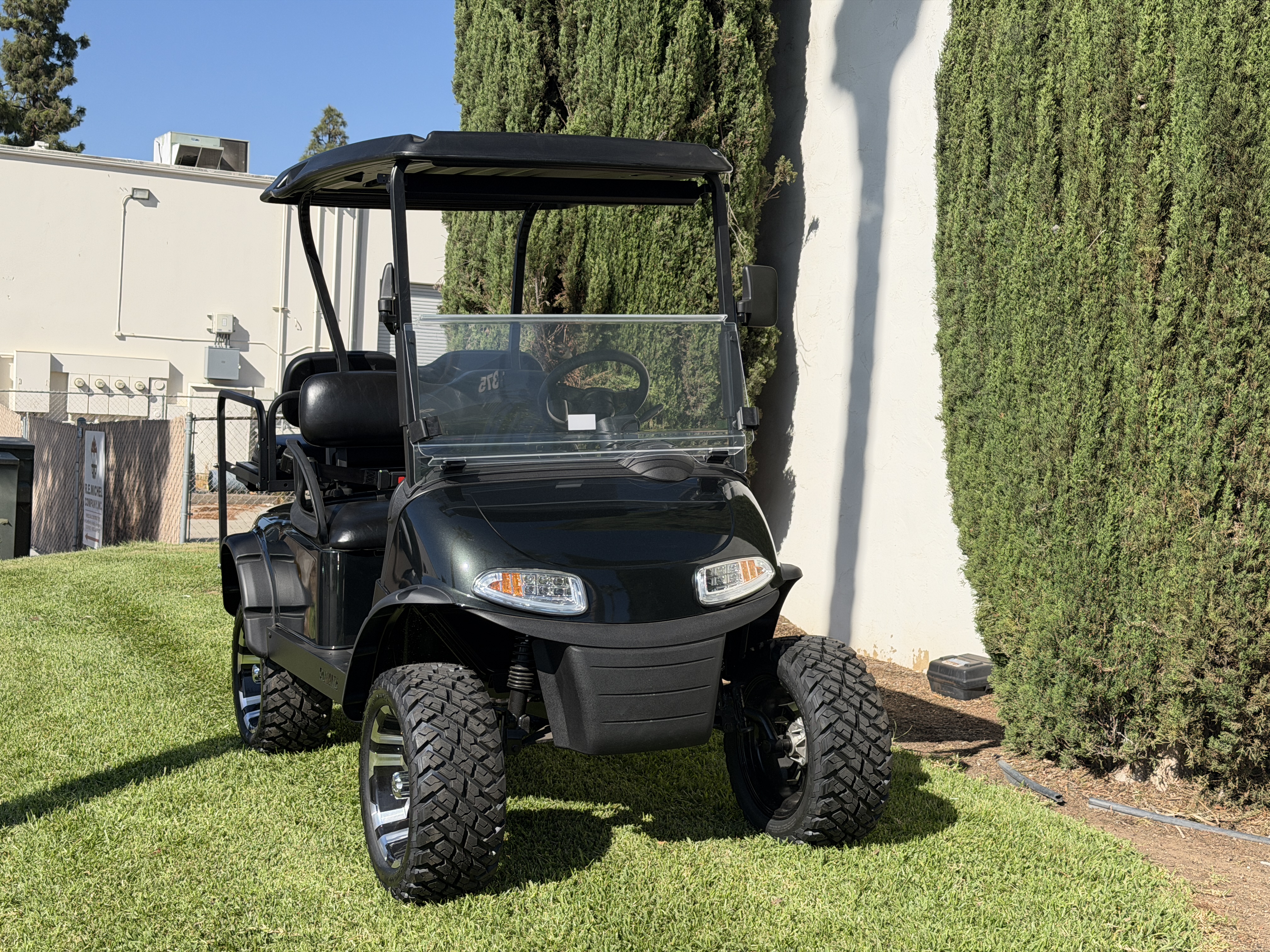2021 E-Z-GO Freedom RXV STREET LEGAL