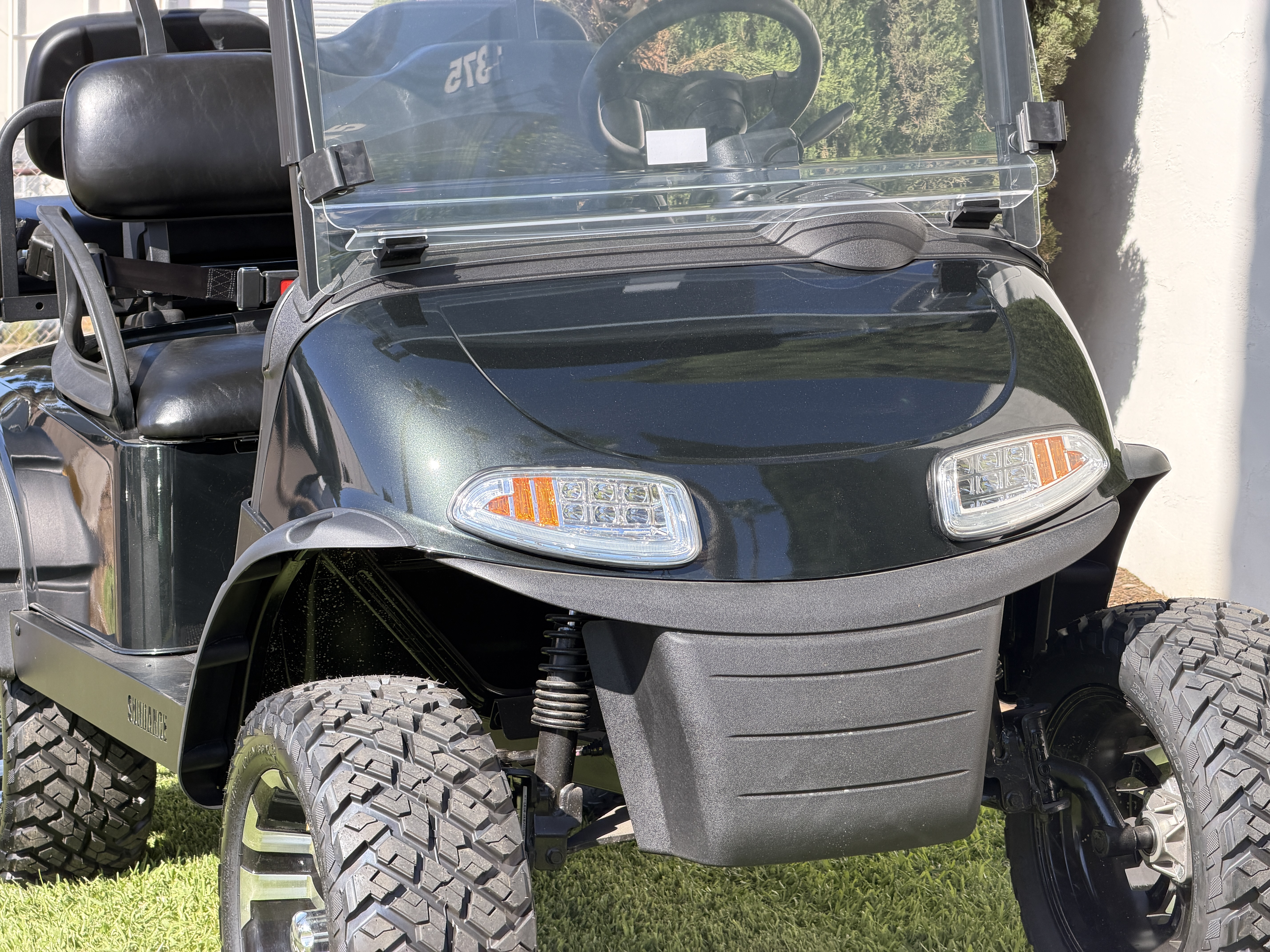 2021 E-Z-GO Freedom RXV STREET LEGAL