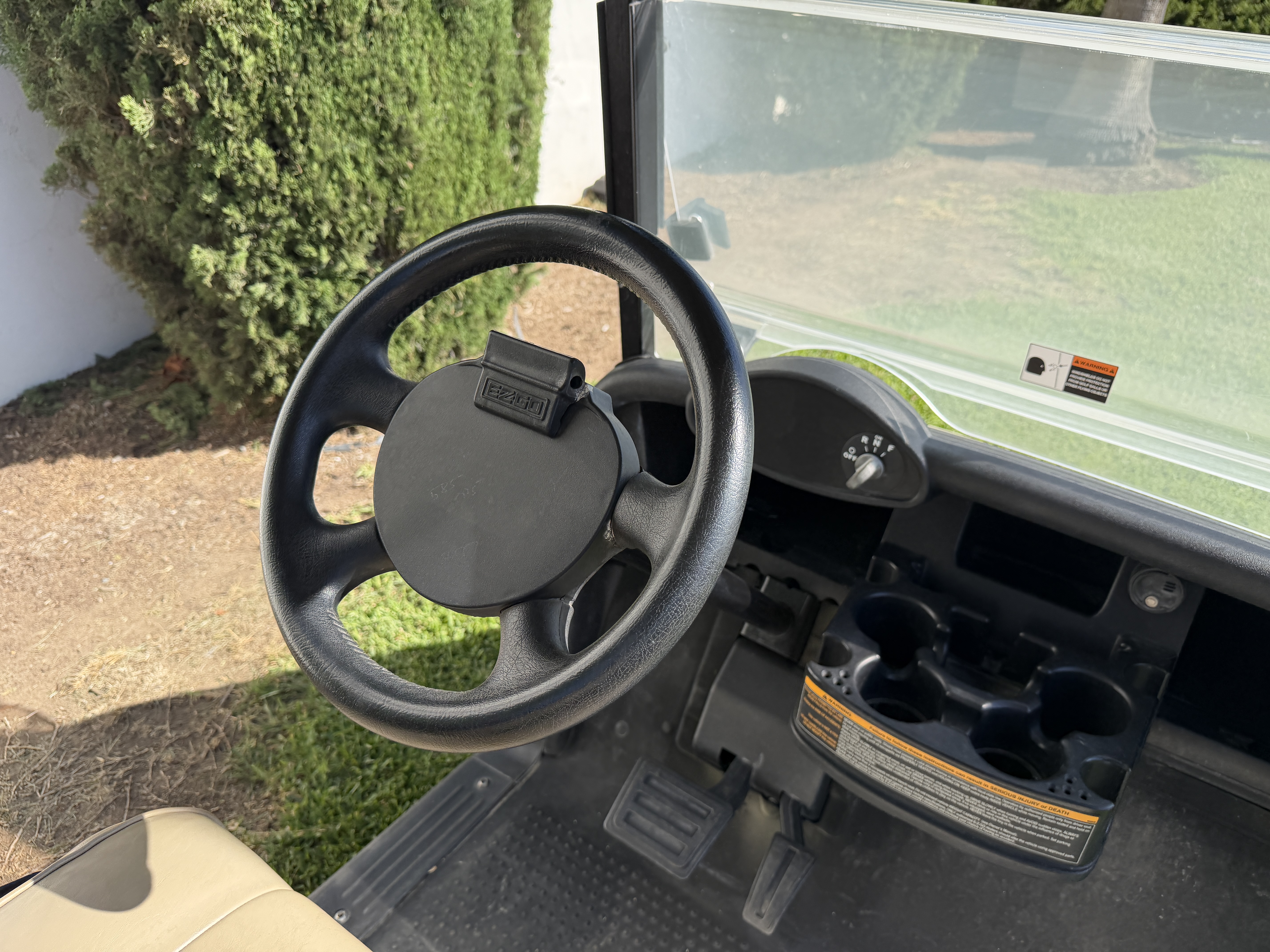 2023 E-Z-GO RXV Golf Car - Electric