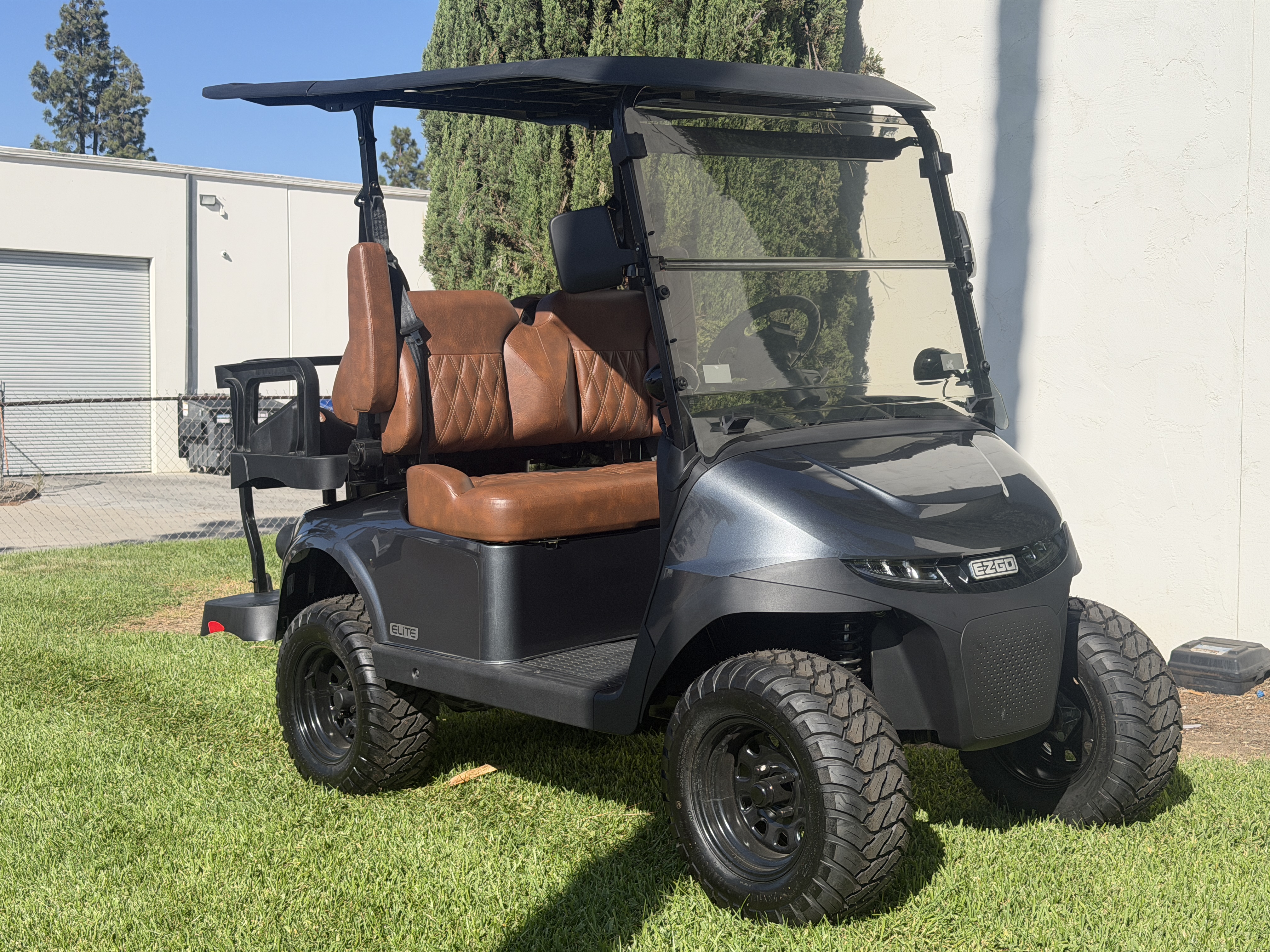 2026 E-Z-GO RXV 4 Summit X ELiTE Lithium STREET LEGAL