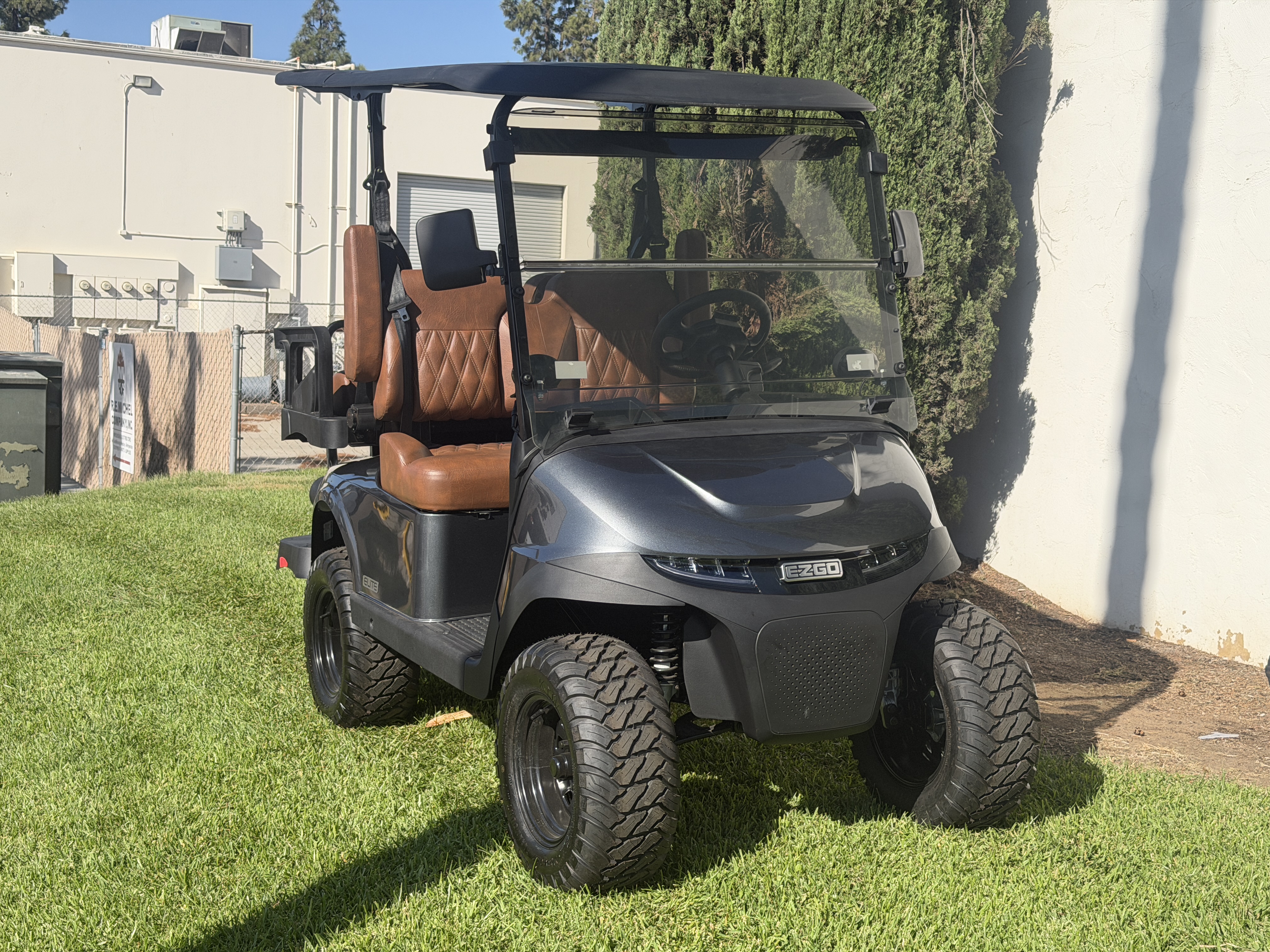 2026 E-Z-GO RXV 4 Summit X ELiTE Lithium STREET LEGAL