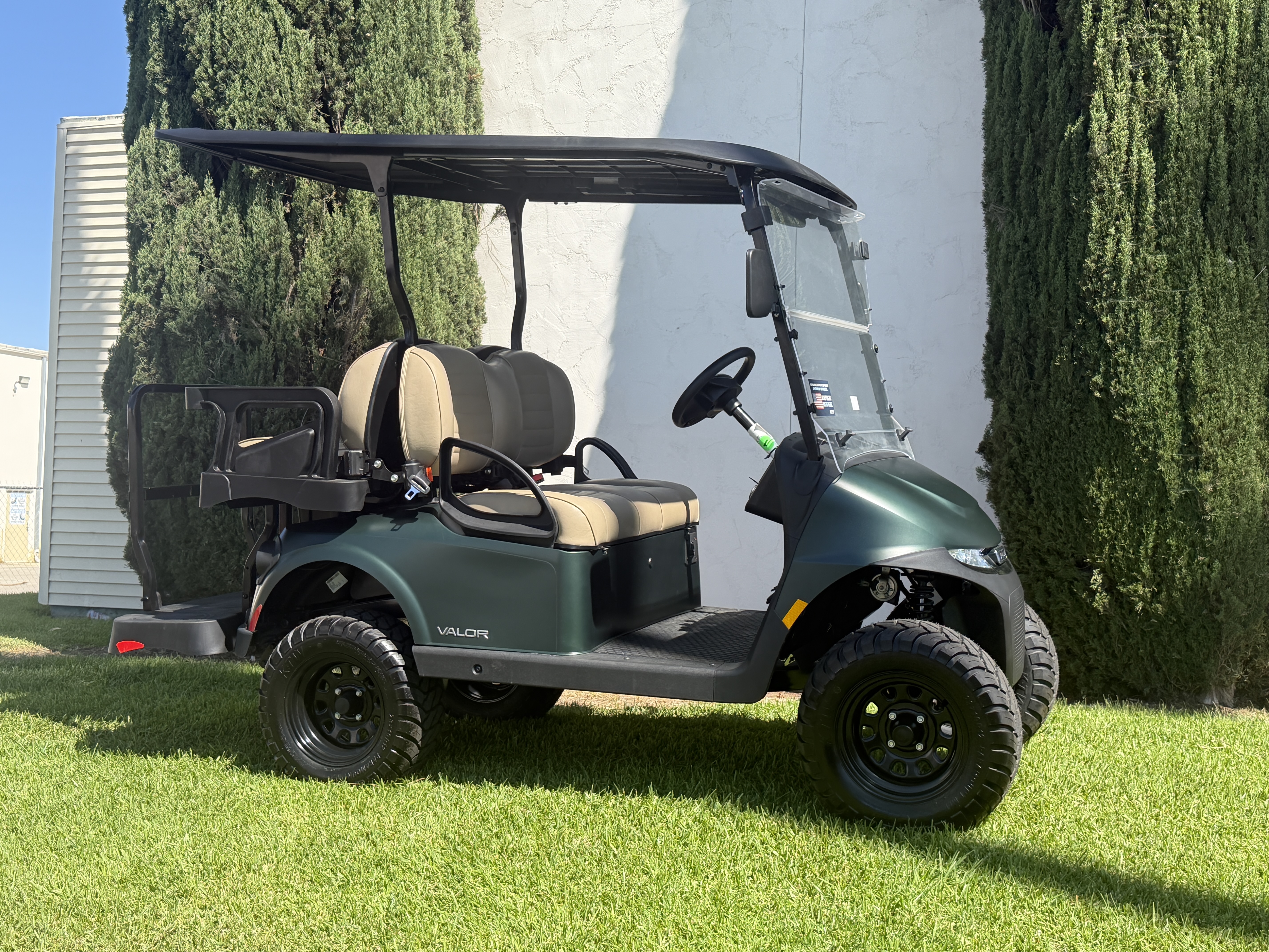 2026 E-Z-GO RXV 4 Valor S 48V STREET LEGAL