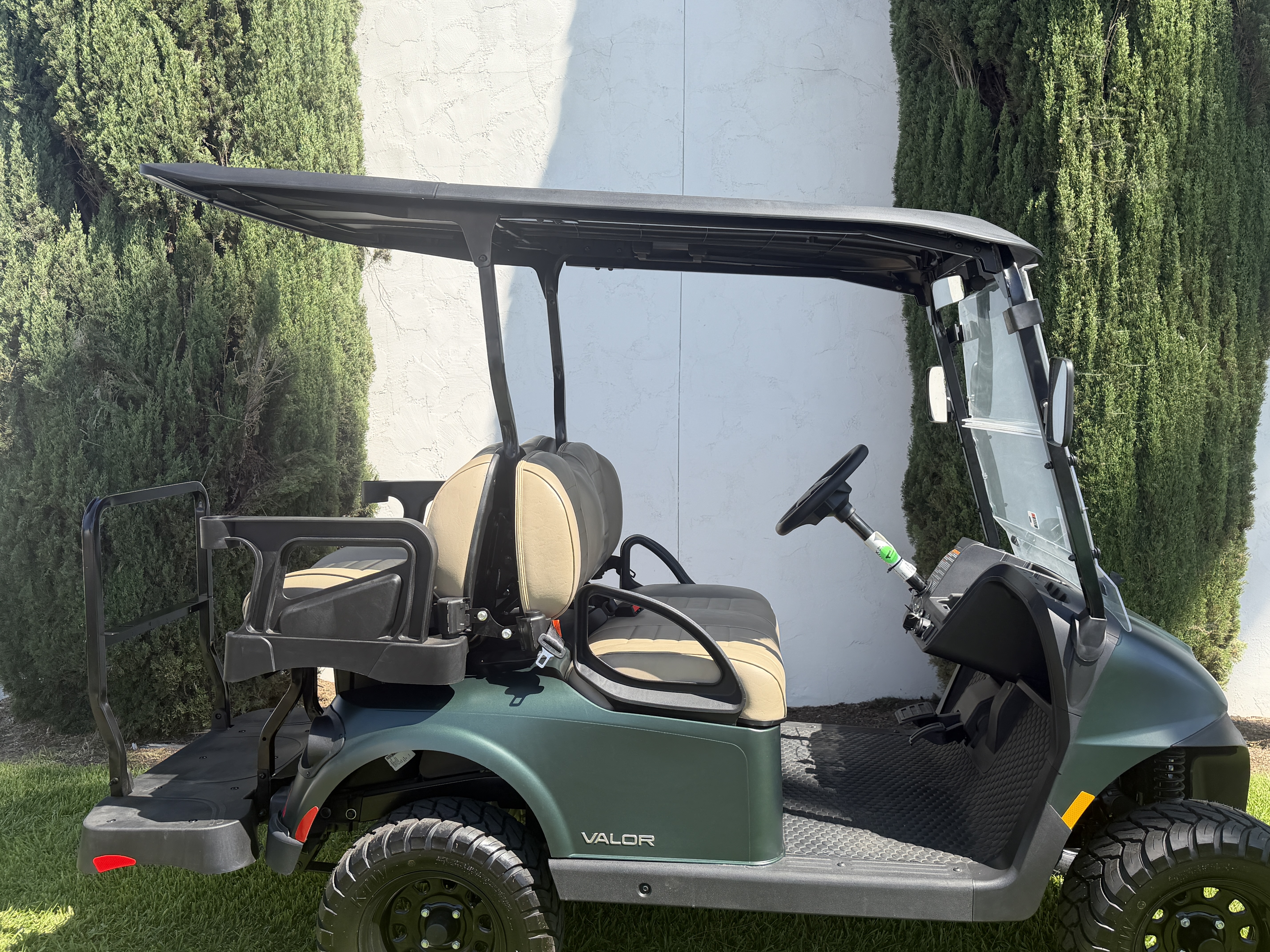 2026 E-Z-GO RXV 4 Valor S 48V STREET LEGAL