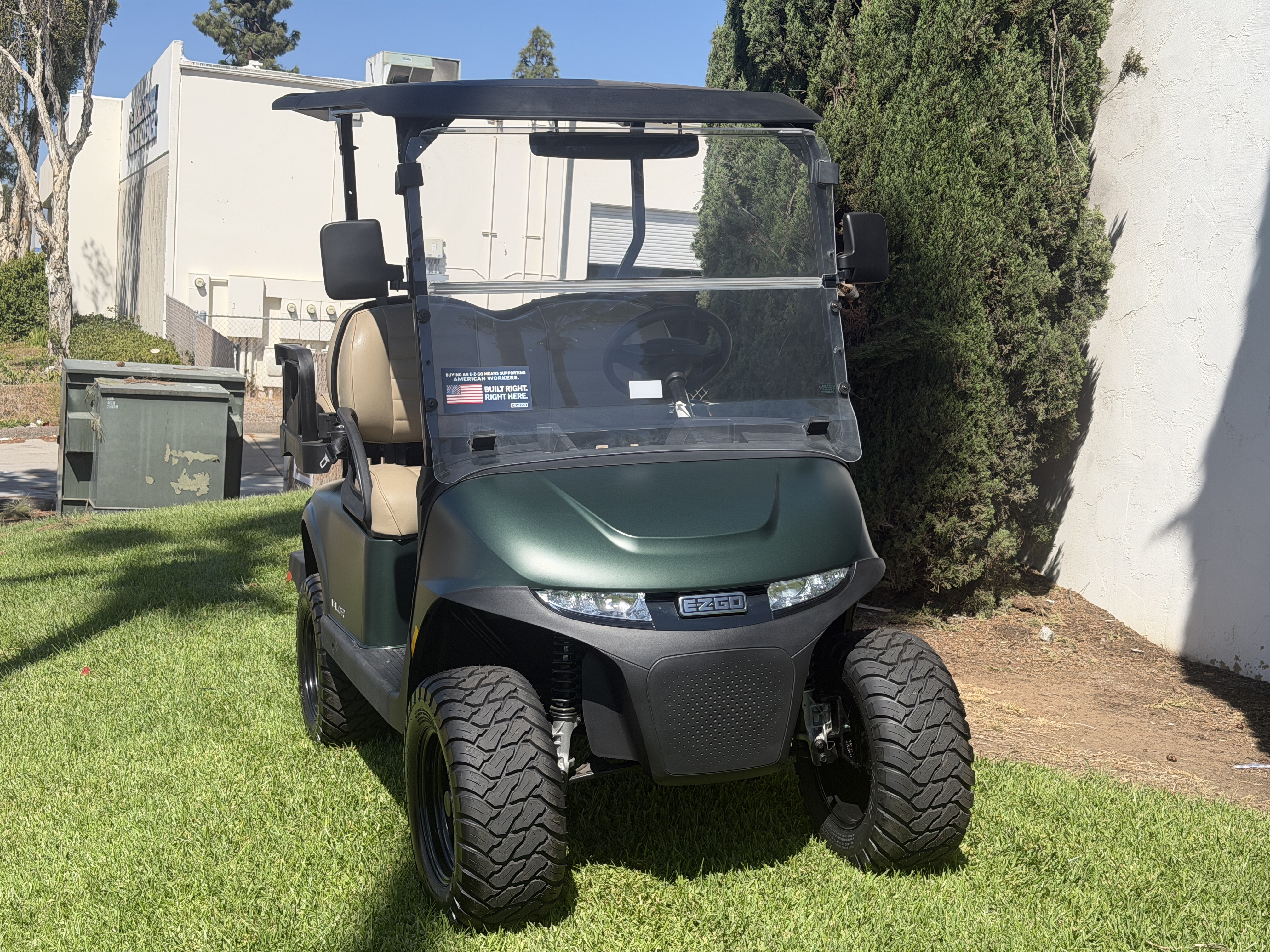 2026 E-Z-GO RXV 4 Valor S 48V STREET LEGAL