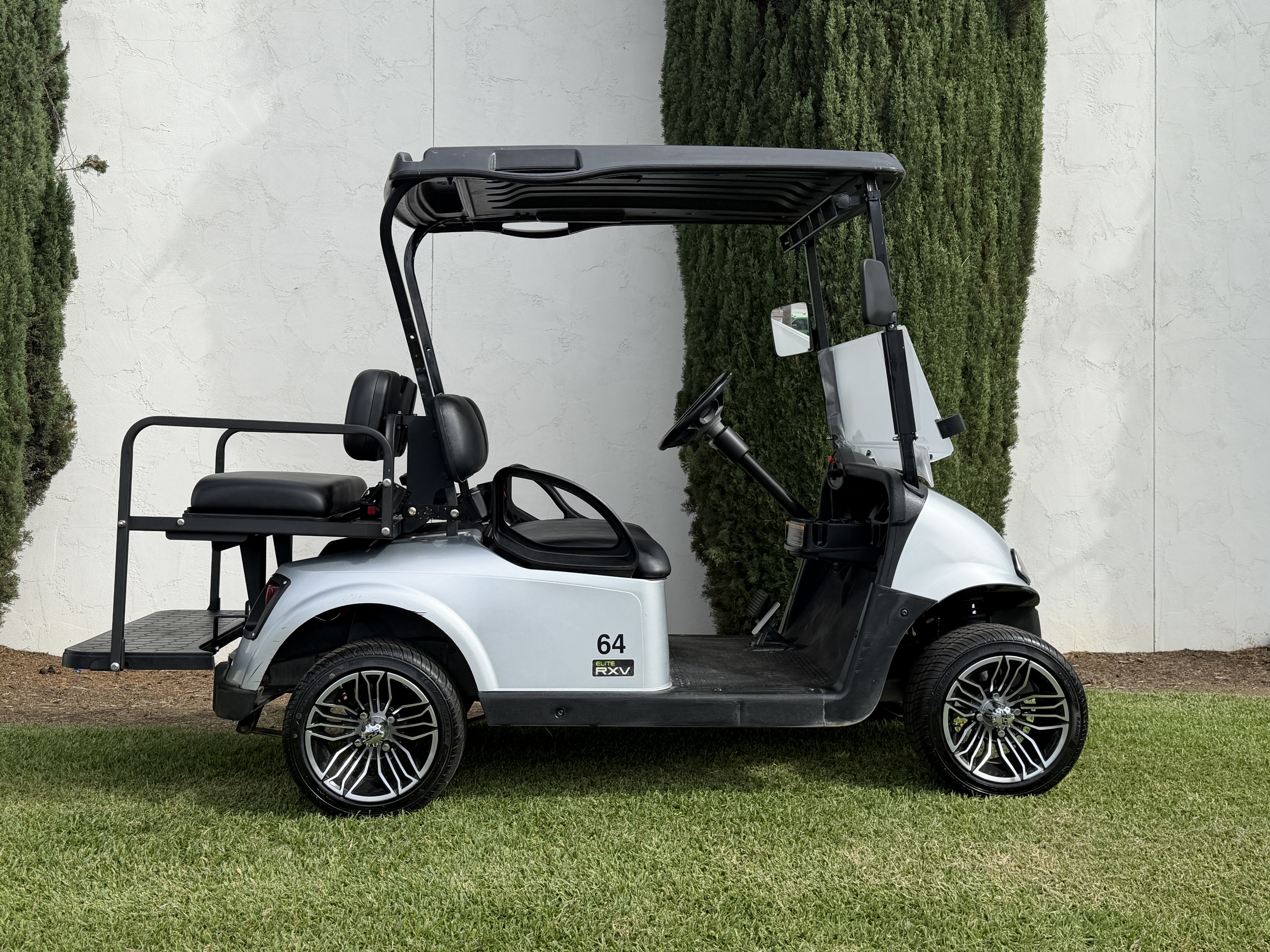 2020 E-Z-GO Freedom RXV ELiTE STREET LEGAL
