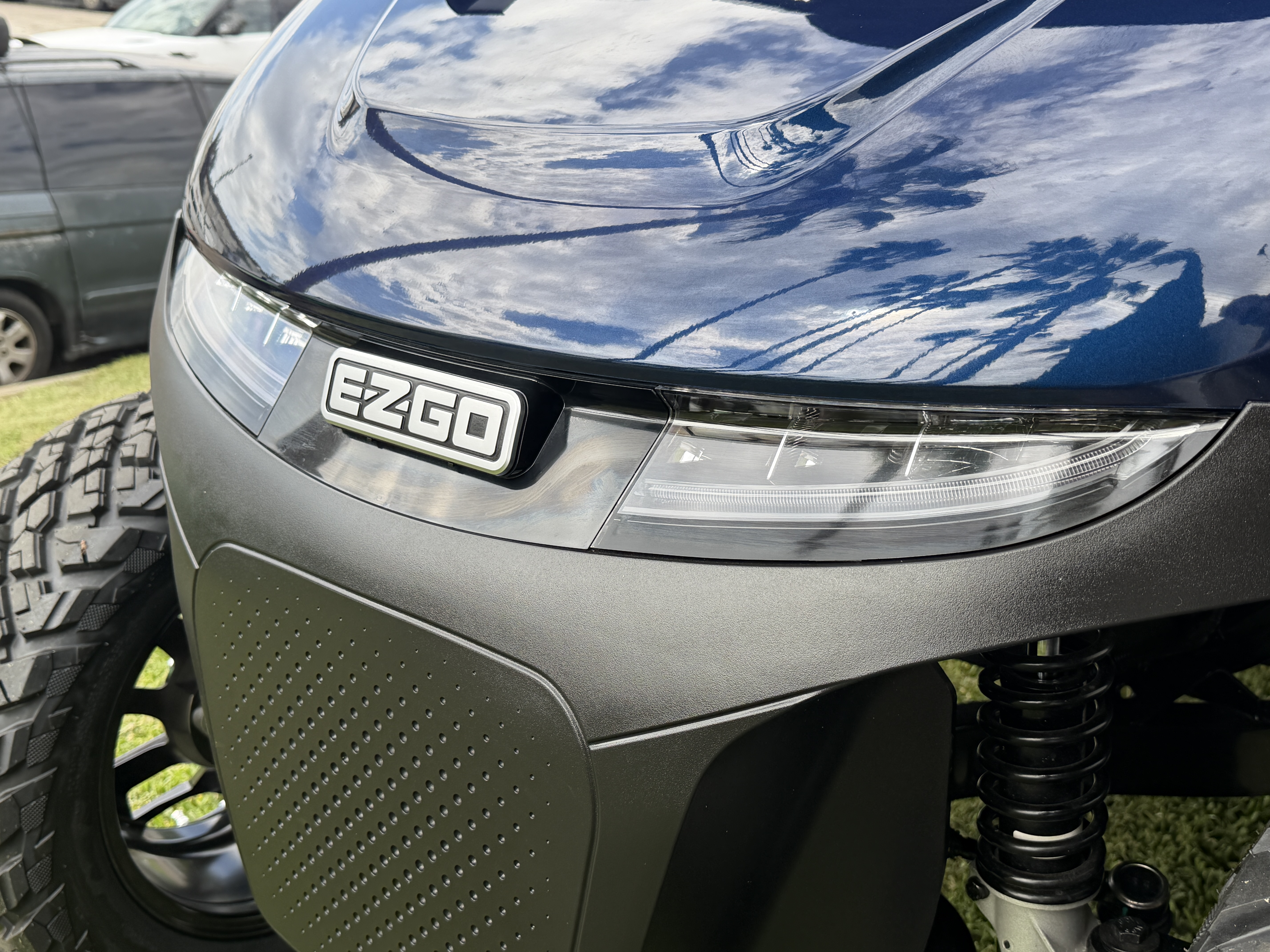 2027 E-Z-GO Freedom RXV ELiTE Lithium STREET LEGAL