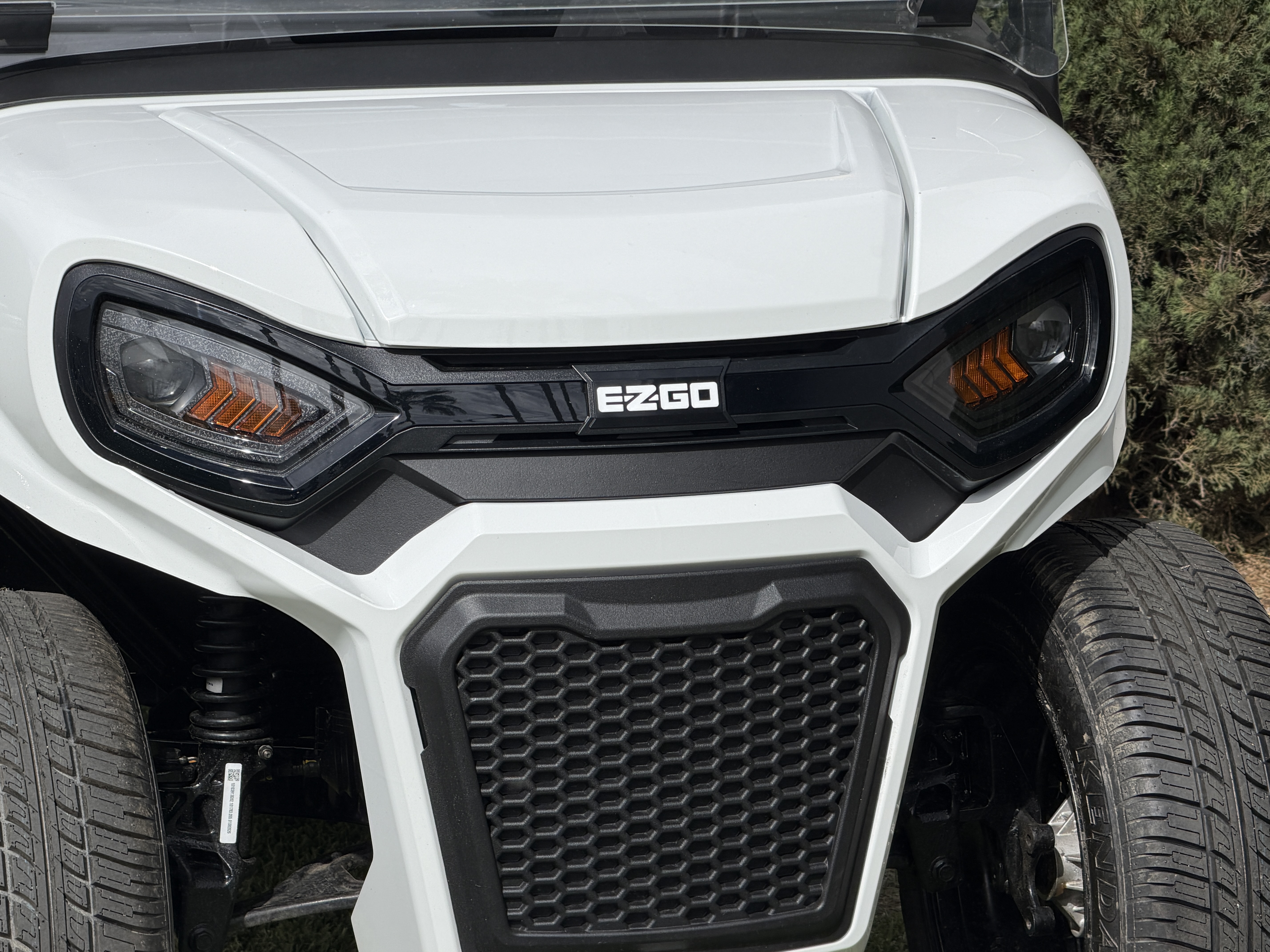 2027 E-Z-GO Liberty 4 X ELiTE Lithium Powertrain STREET LEGAL