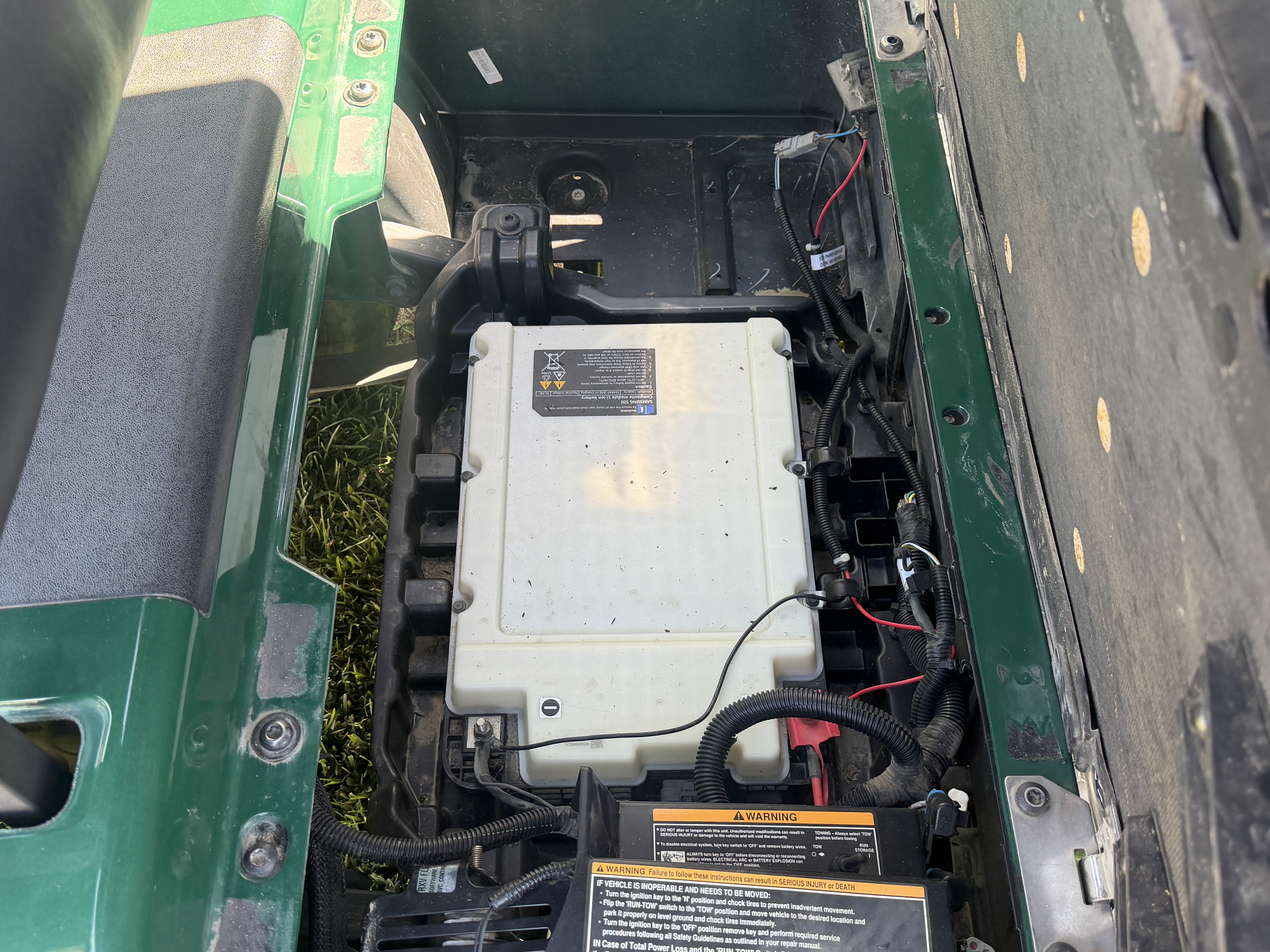 2024 E-Z-GO Freedom RXV ELiTE Lithium Golf Car - Electric