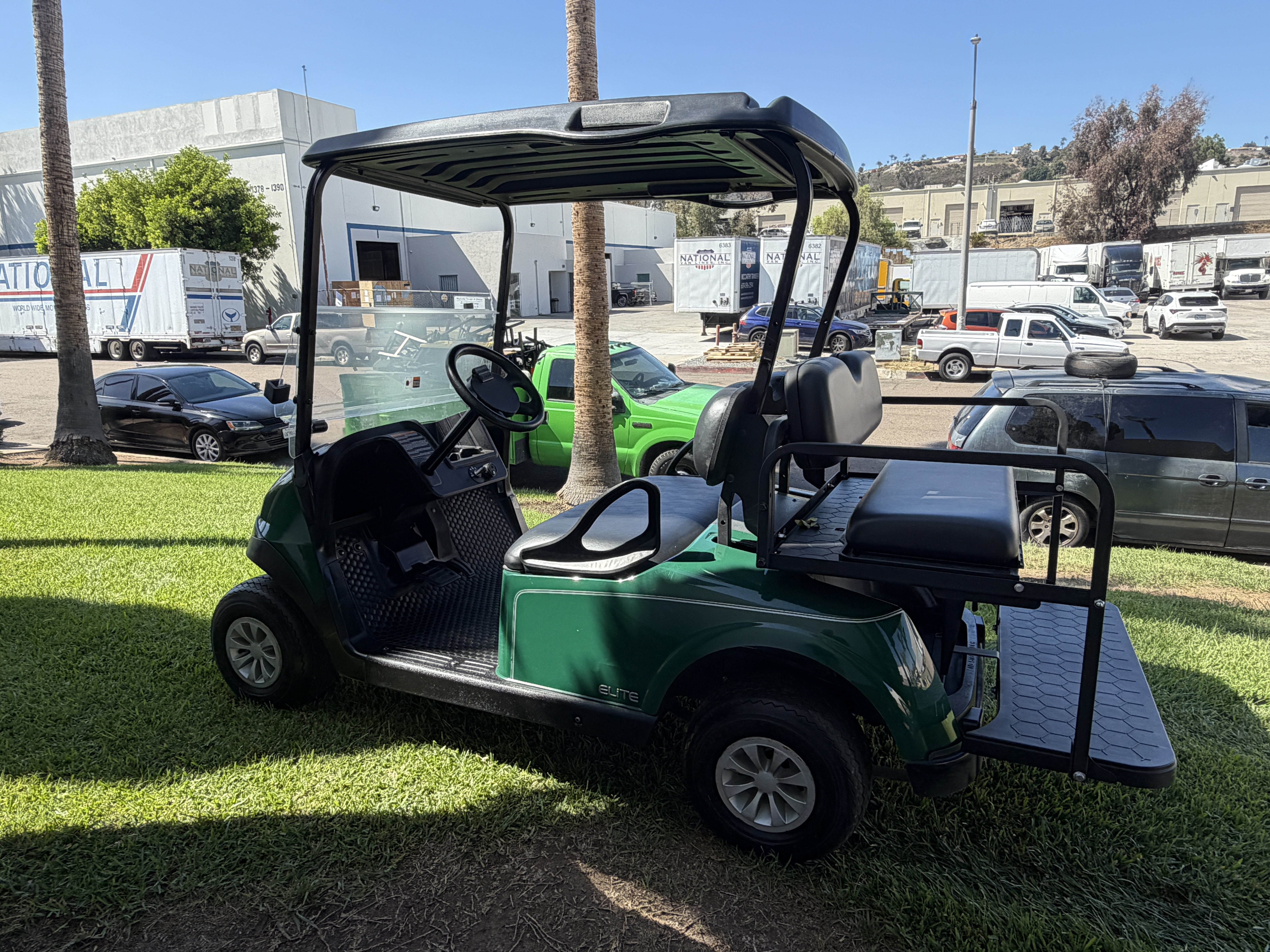 2024 E-Z-GO Freedom RXV ELiTE Lithium Golf Car - Electric