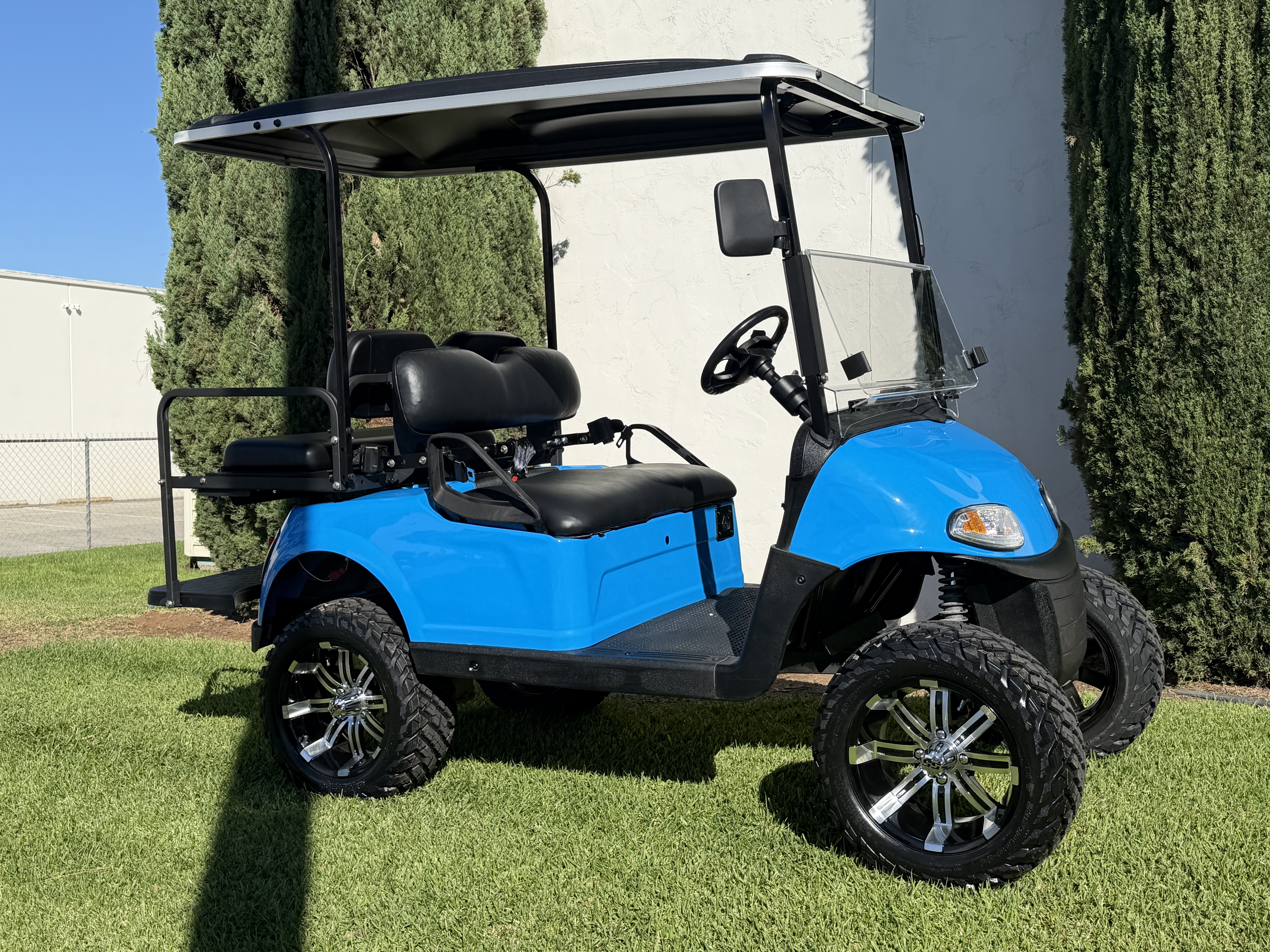2020 E-Z-GO Freedom RXV ELiTE STREET LEGAL