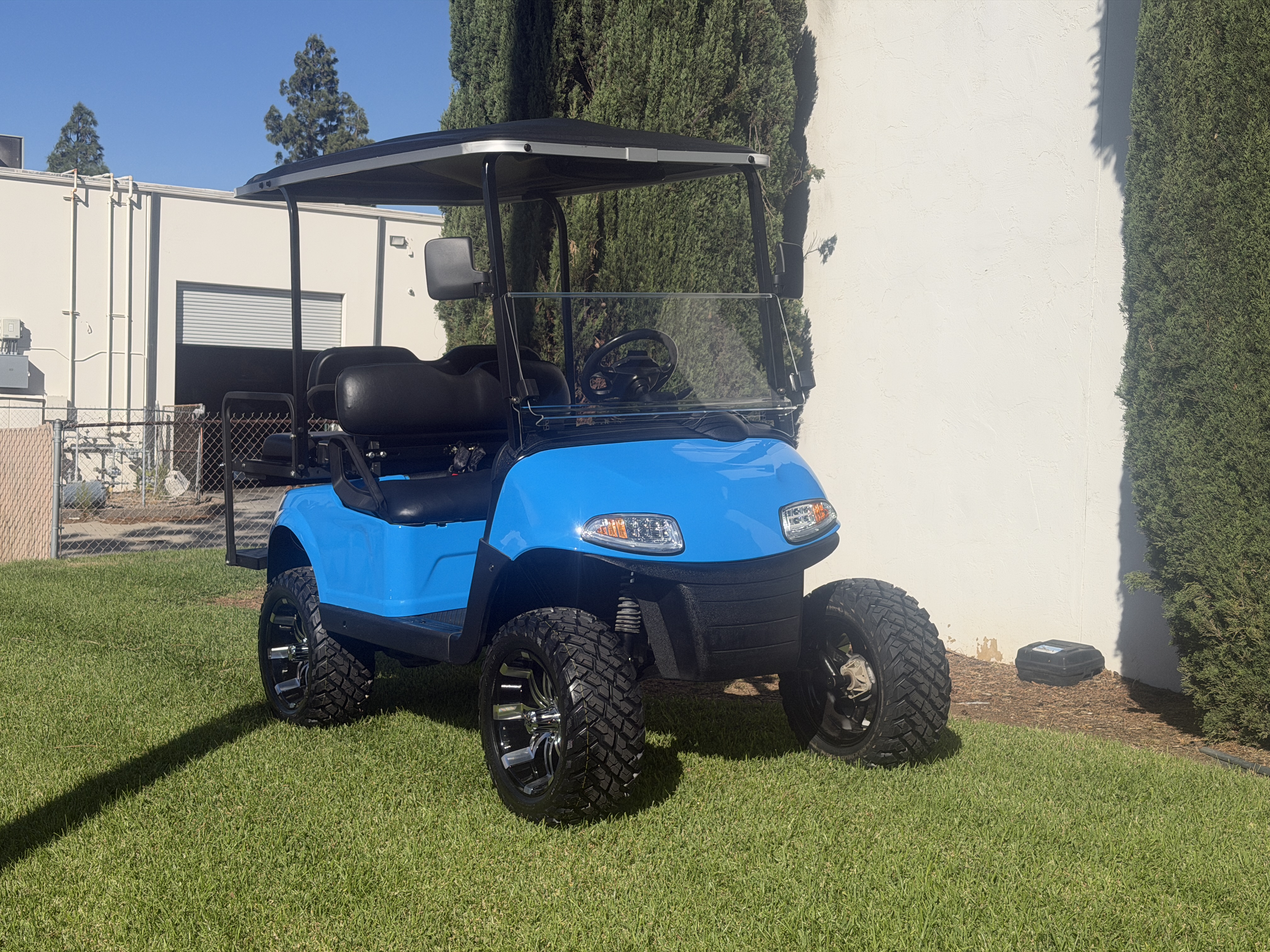 2020 E-Z-GO Freedom RXV ELiTE STREET LEGAL