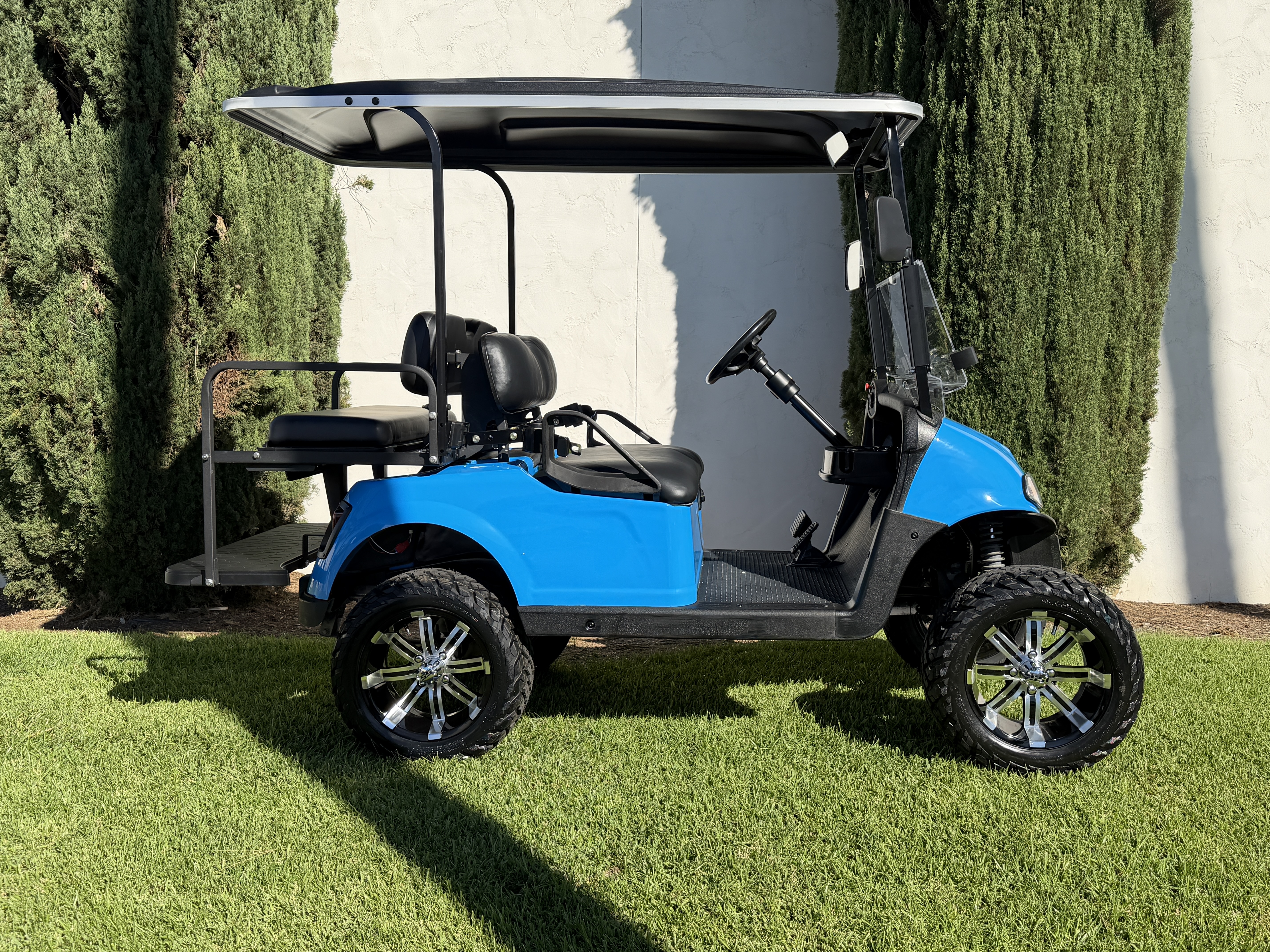 2020 E-Z-GO Freedom RXV ELiTE STREET LEGAL